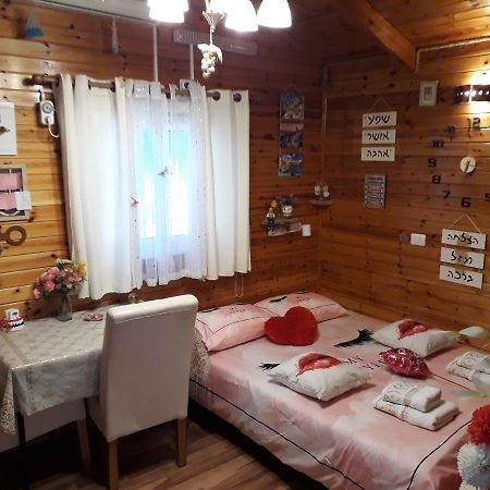 Appartamento Happiness Zimmer צימר האושר - גם לציבור הדתי Nahariya Esterno foto