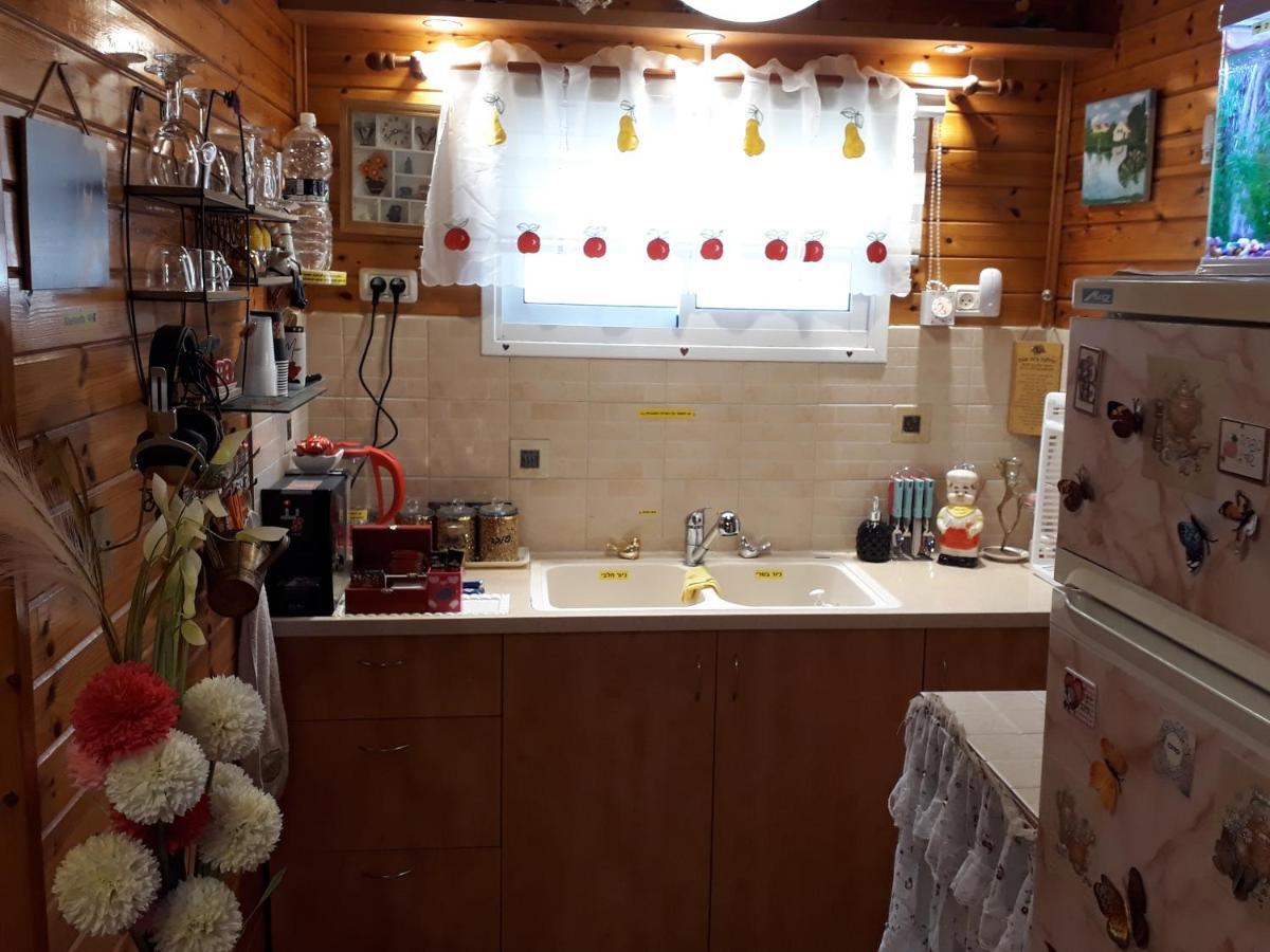 Appartamento Happiness Zimmer צימר האושר - גם לציבור הדתי Nahariya Esterno foto